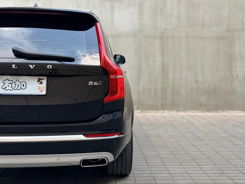 Volvo XC90 — фото 8