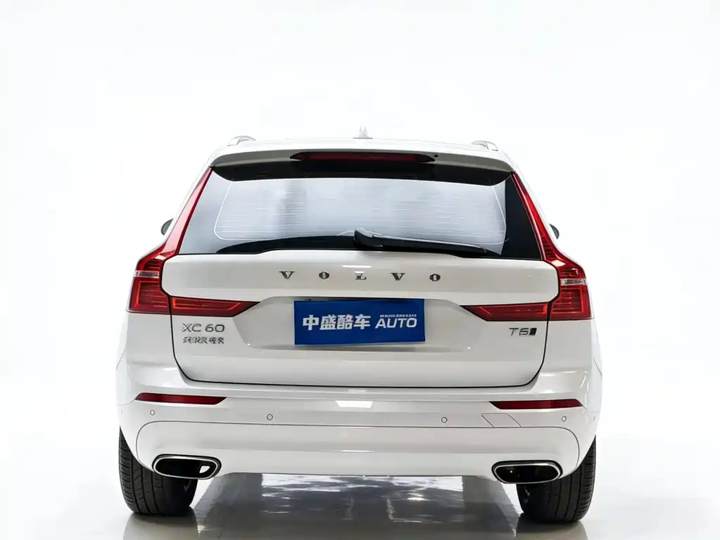 Volvo XC60 — фото 2