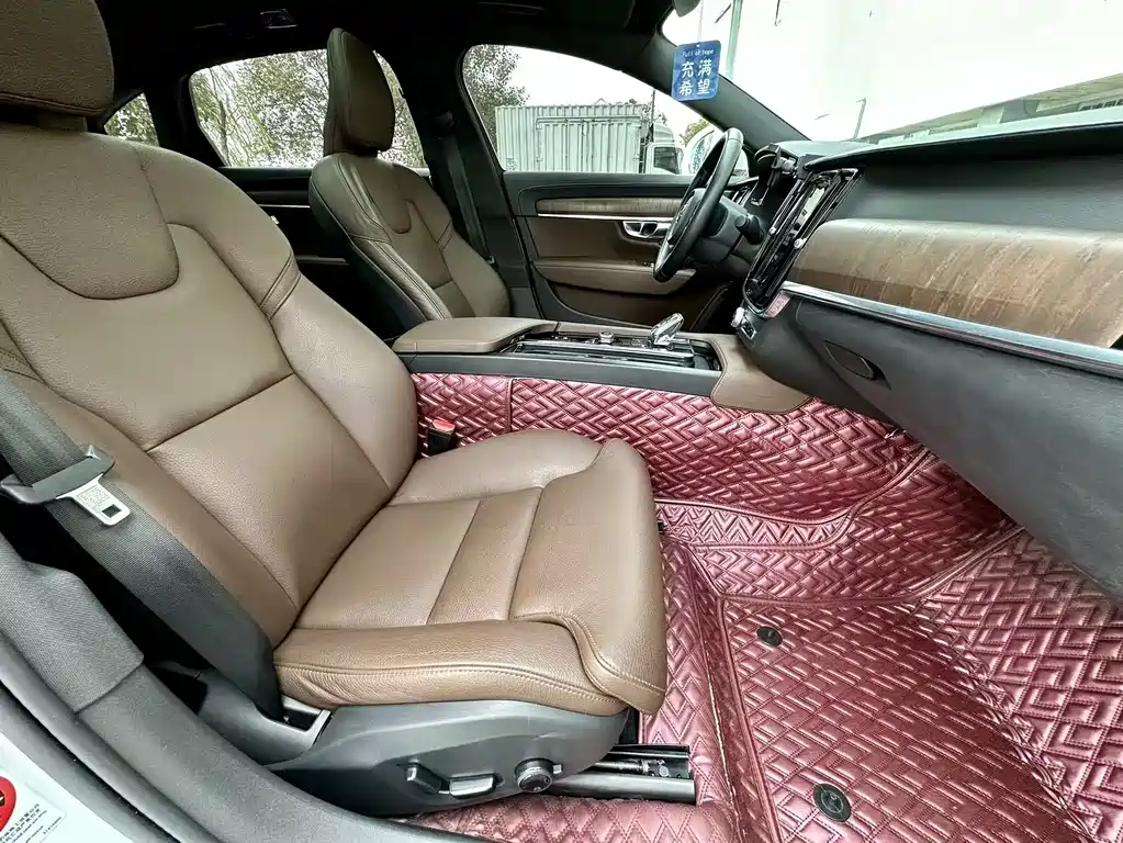 Volvo S90 — фото 14