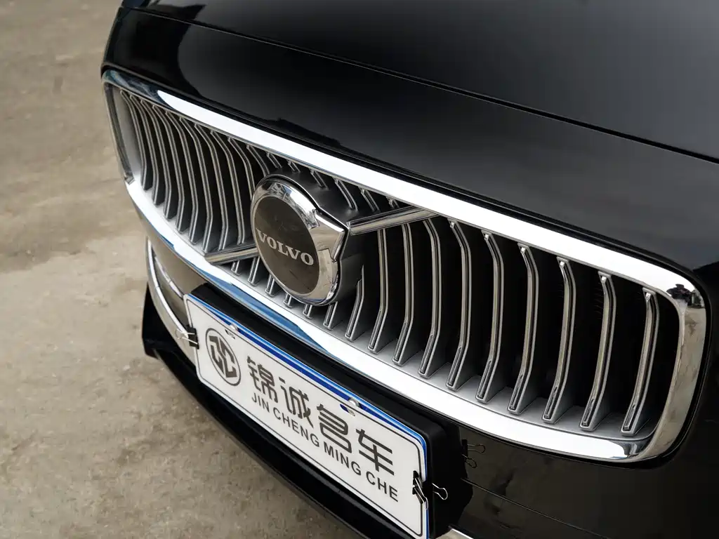 Volvo S90 — фото 17