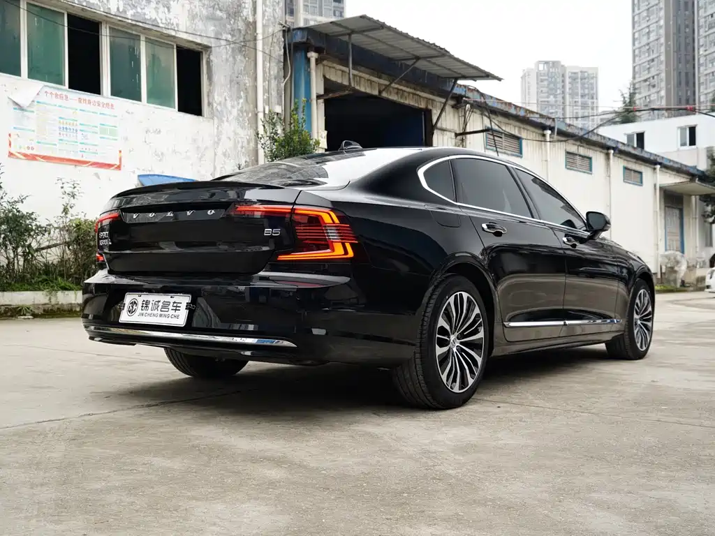 Volvo S90 — фото 7