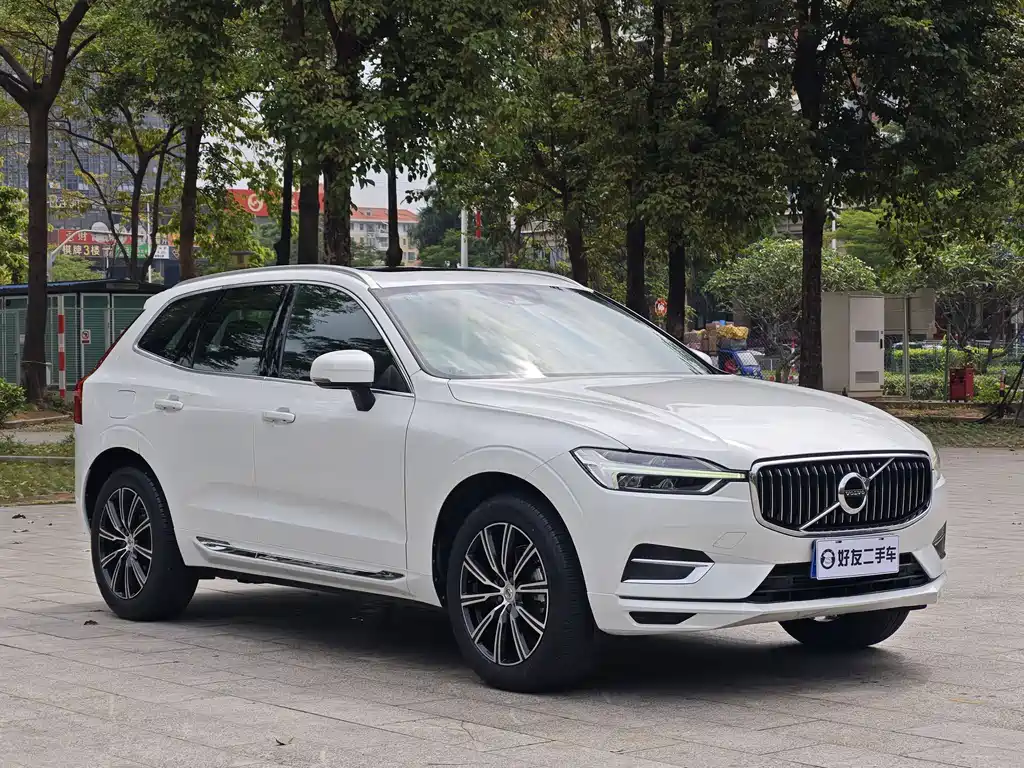 Volvo XC60 — фото 3