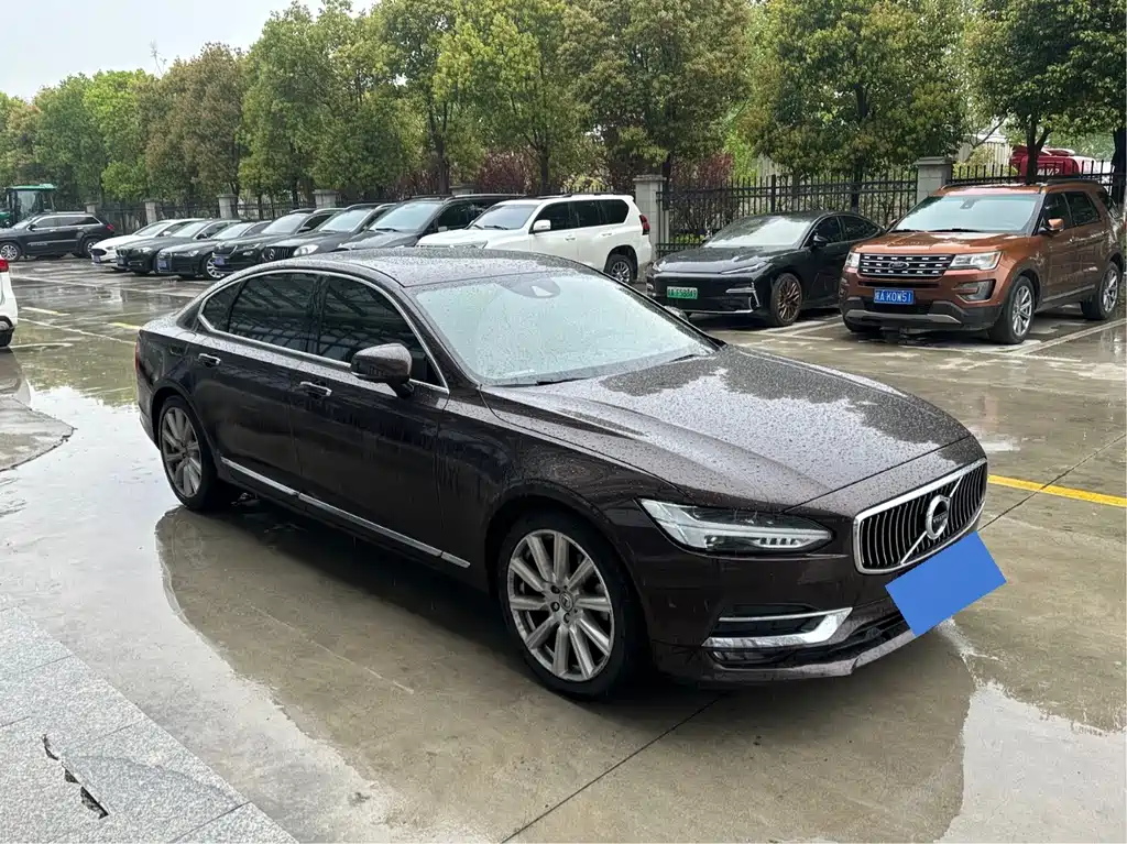 Volvo S90 — фото 3