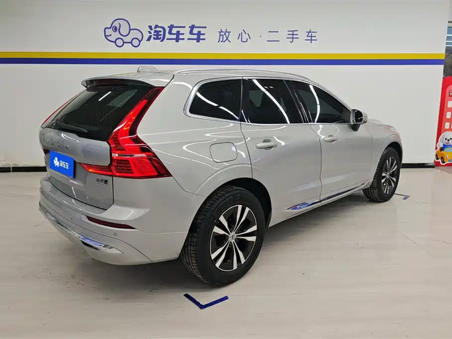 Volvo XC60 — фото 3