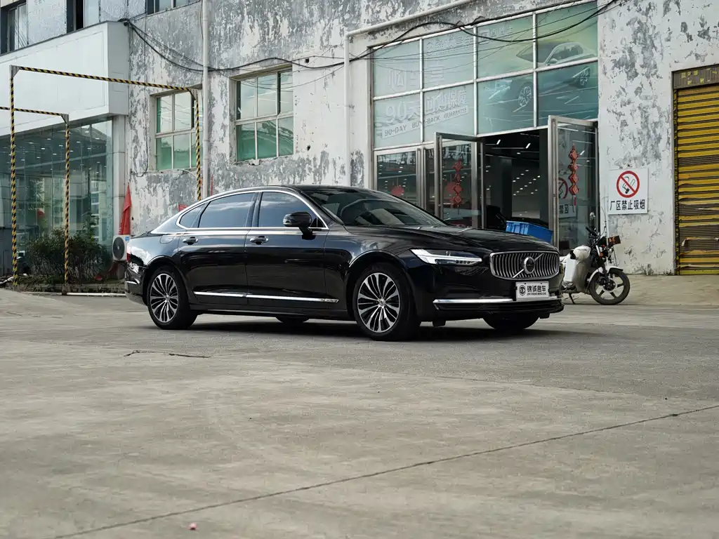 Volvo S90 — фото 3