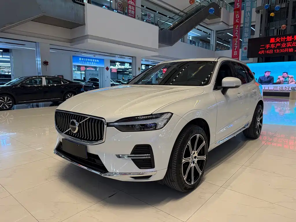 Volvo XC60 — фото 2