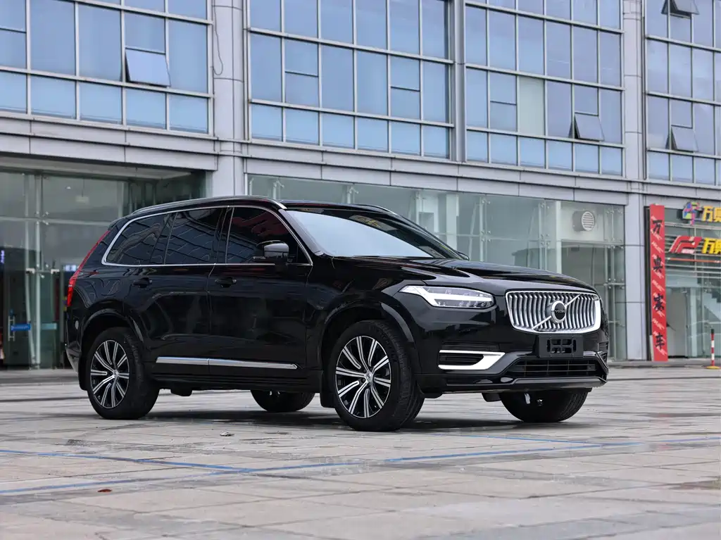 Volvo XC90 — фото 3