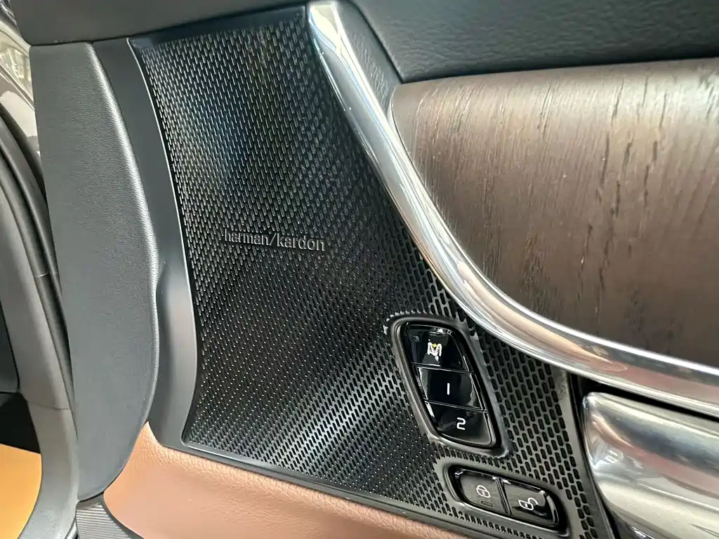 Volvo S90 — фото 9