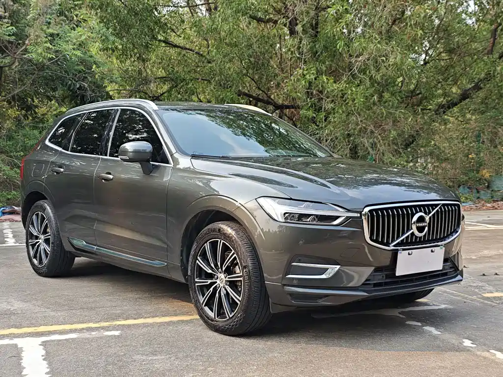 Volvo XC60 — фото 3
