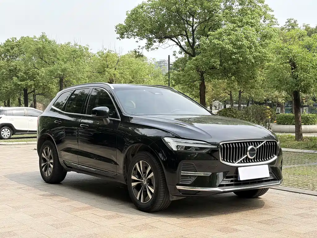 Volvo XC60 — фото 3