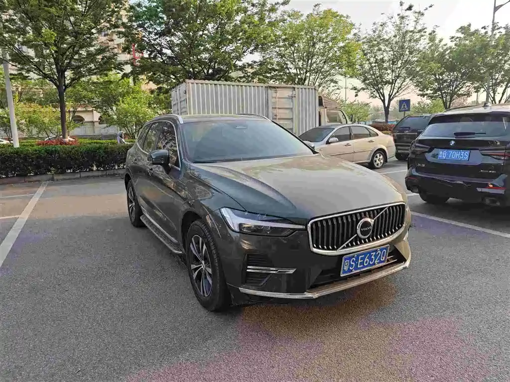 Volvo XC60 — фото 3