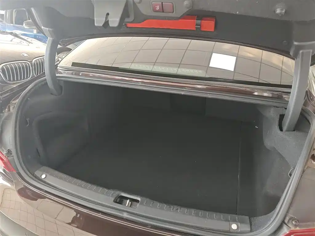 Volvo S90 — фото 19
