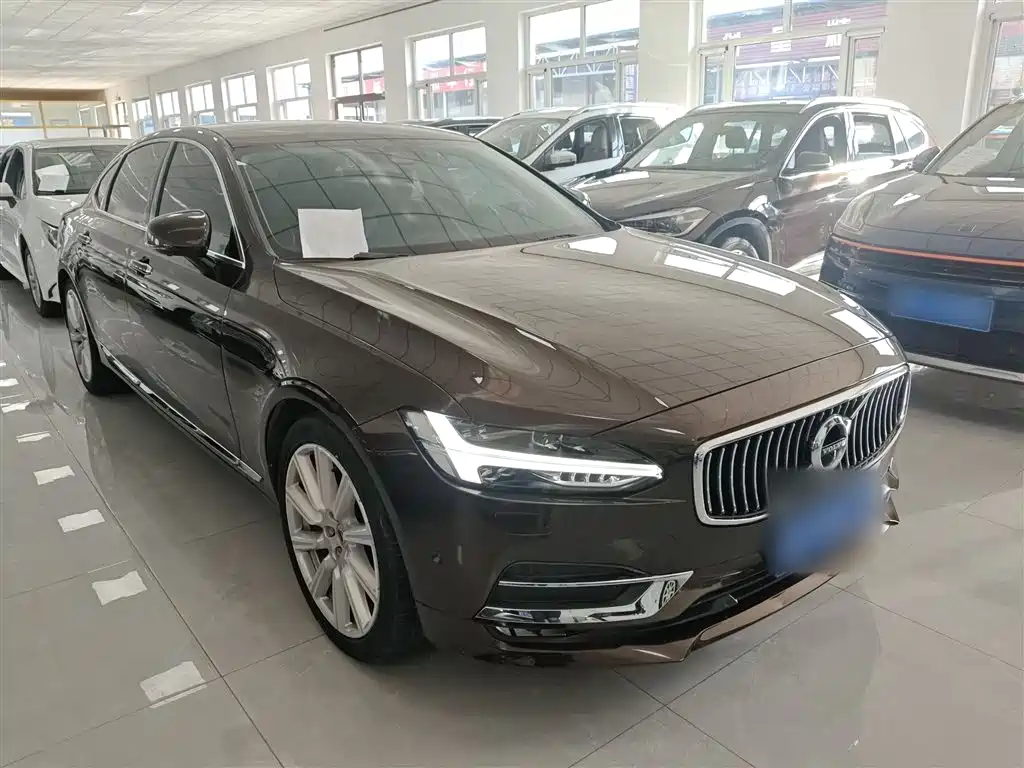 Volvo S90 — фото 4