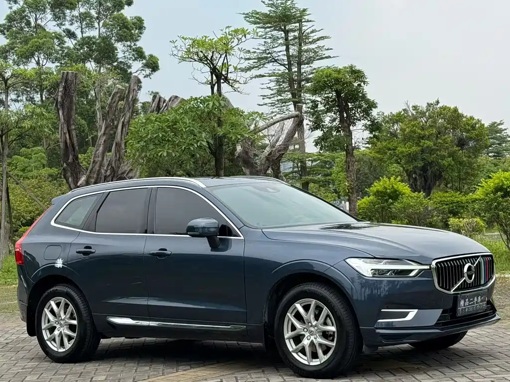 Volvo XC60 — фото 3