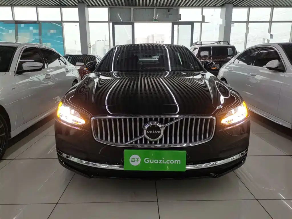 Volvo S90 — фото 19