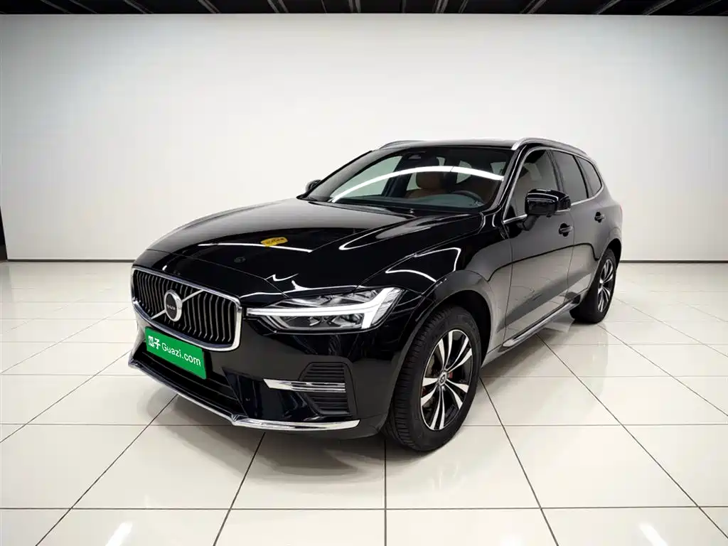 Volvo XC60 — фото 2