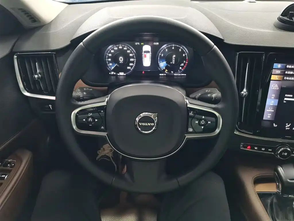 Volvo S90 — фото 11