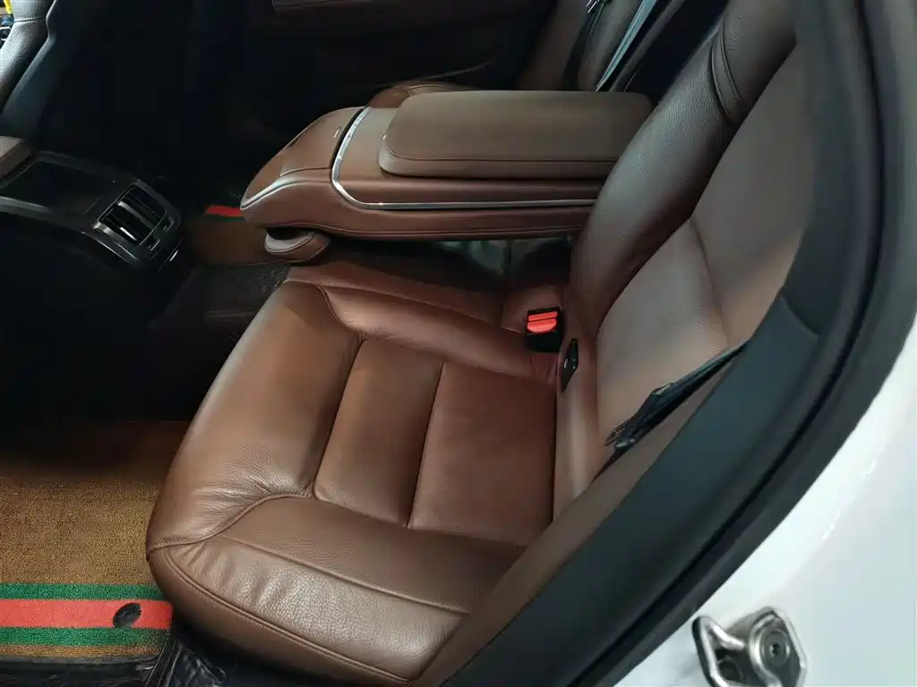 Volvo S90 — фото 17