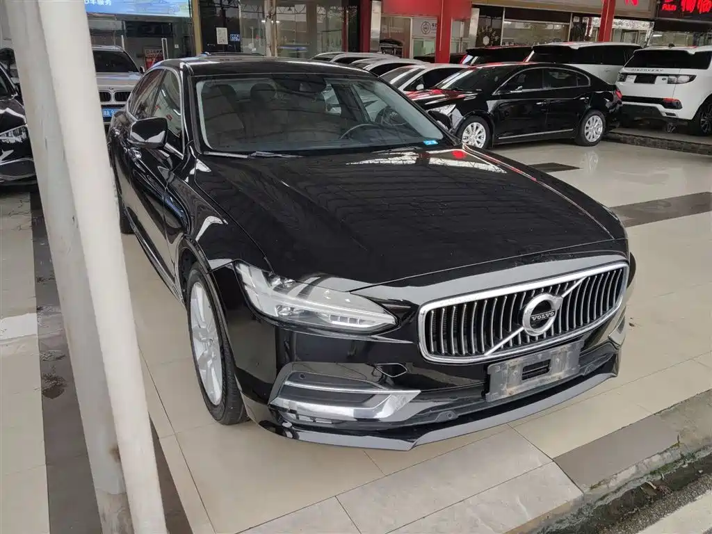 Volvo S90 — фото 4