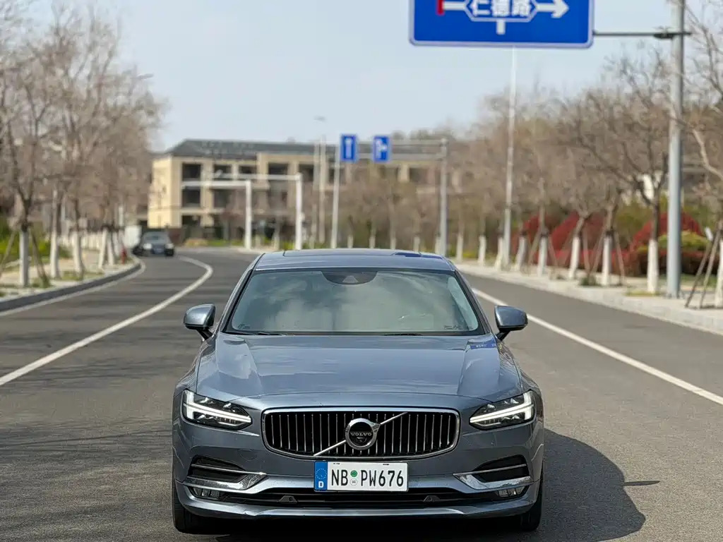 Volvo S90 — фото 2