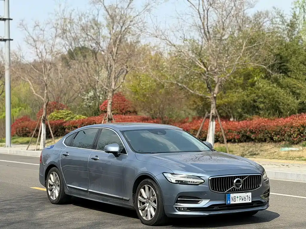 Volvo S90 — фото 3