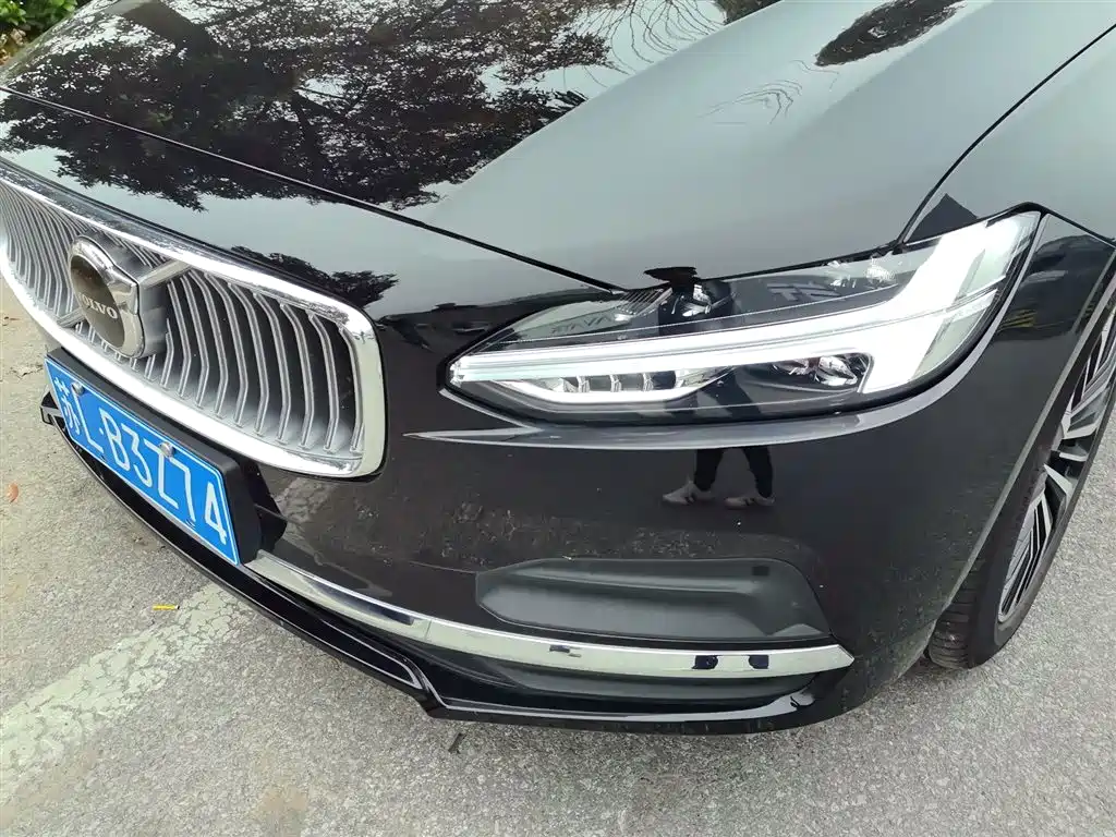 Volvo S90 — фото 18