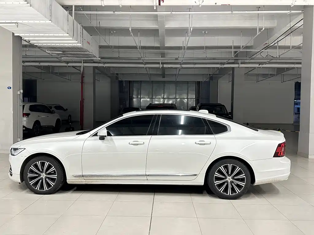 Volvo S90 — фото 7