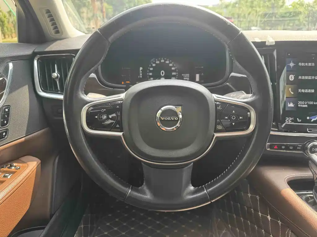 Volvo S90 — фото 11