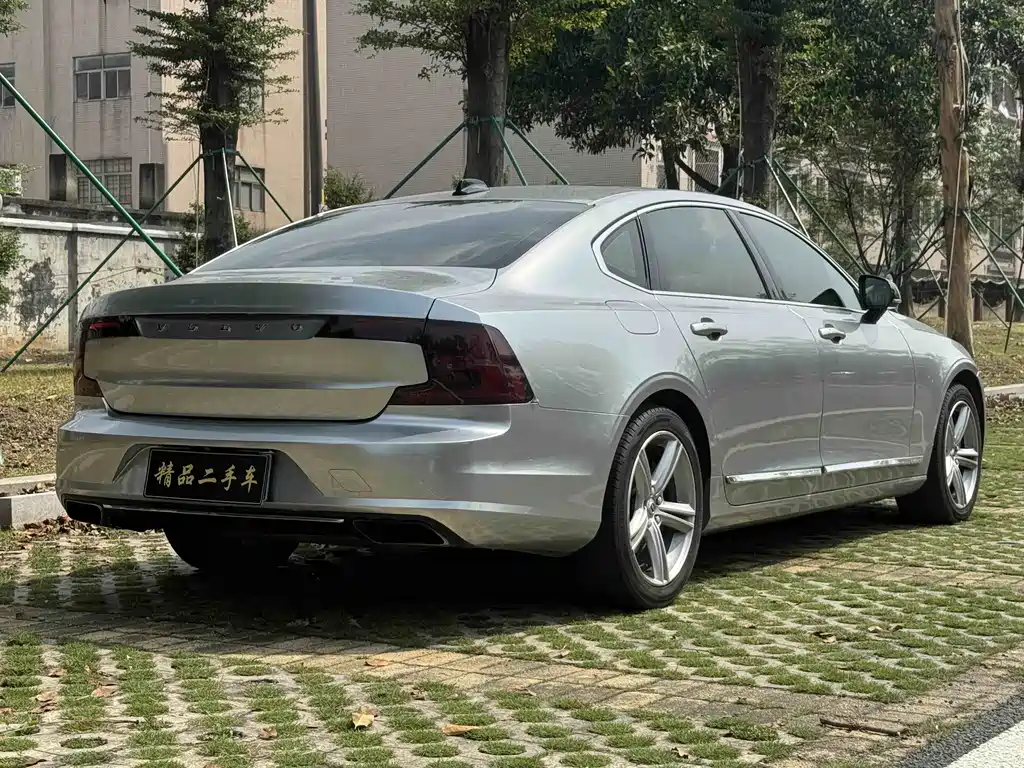 Volvo S90 — фото 5