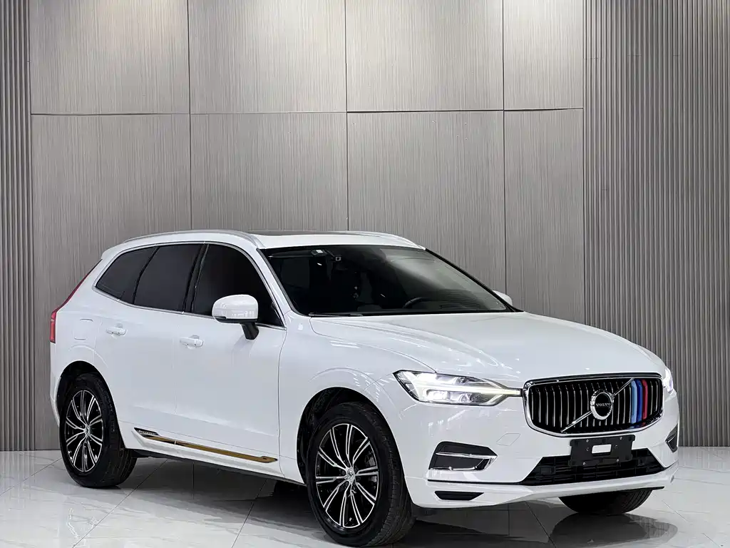 Volvo XC60 — фото 3