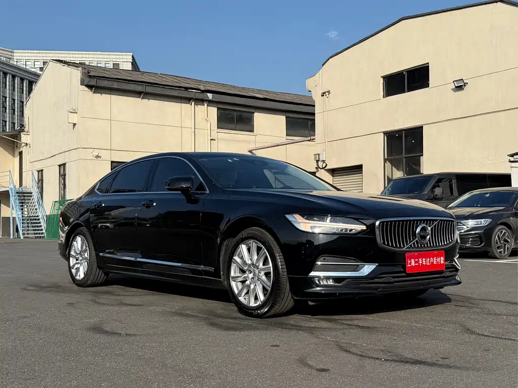 Volvo S90 — фото 3