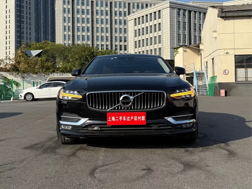 Volvo S90 — фото 29