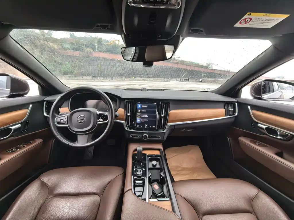 Volvo S90 — фото 7