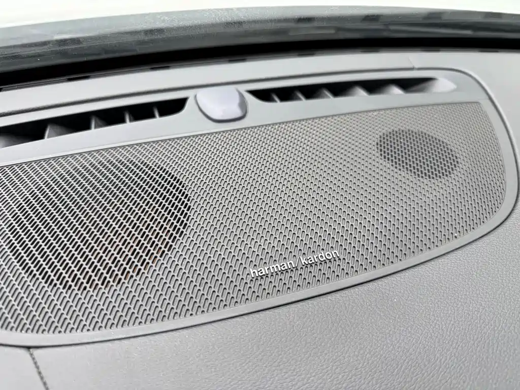 Volvo S60 — фото 17