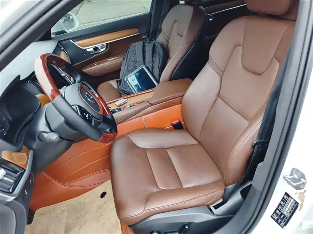 Volvo S90 — фото 15
