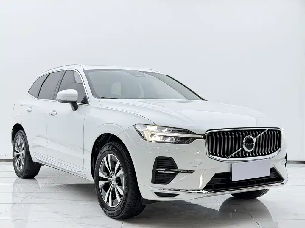 Volvo XC60 — фото 3