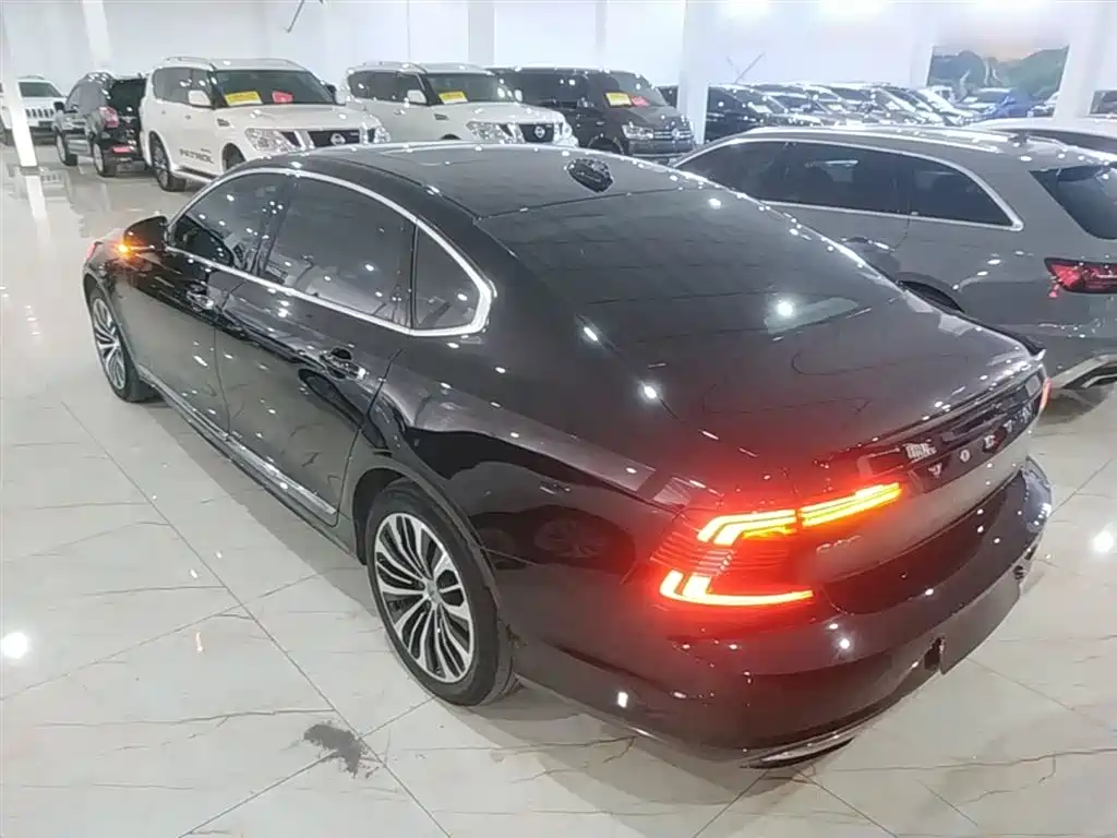 Volvo S90 PHEV — фото 5