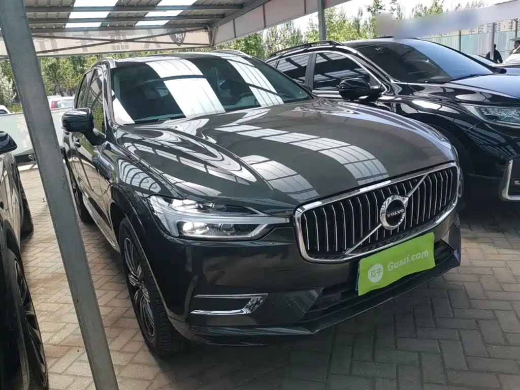 Volvo XC60 — фото 4