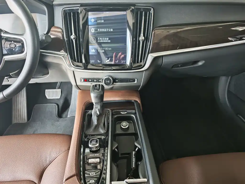 Volvo S90 — фото 11
