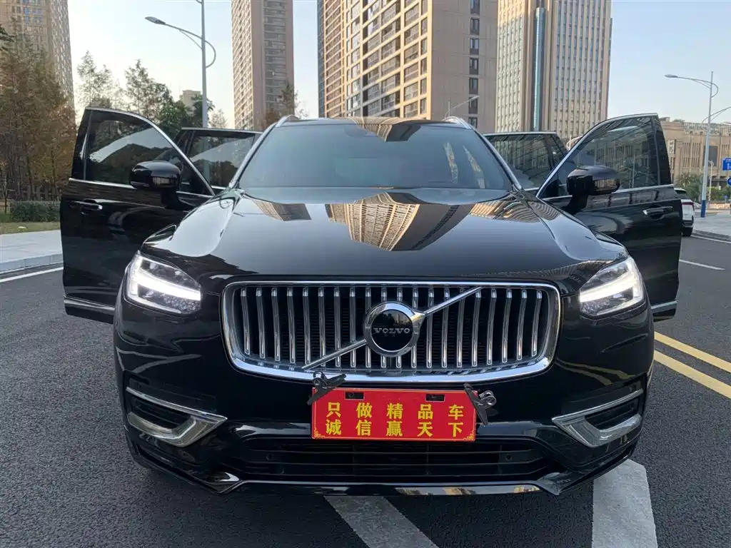Volvo XC90 — фото 2