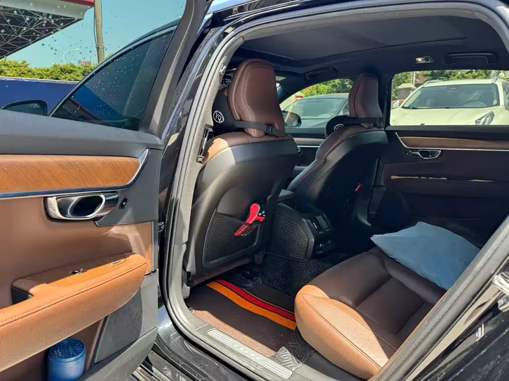 Volvo S90 — фото 3