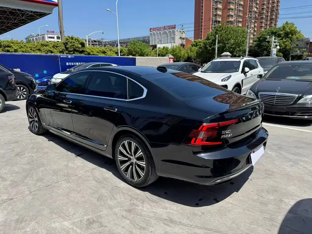 Volvo S90 — фото 4