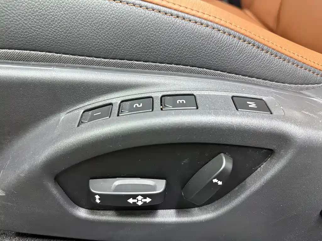 Volvo S60 — фото 21