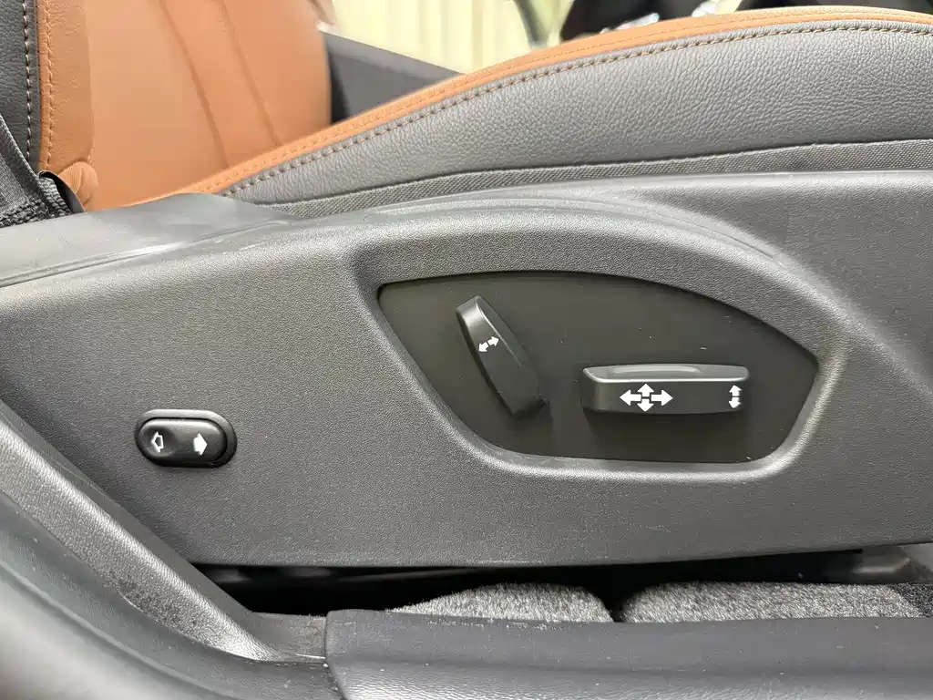 Volvo S60 — фото 33