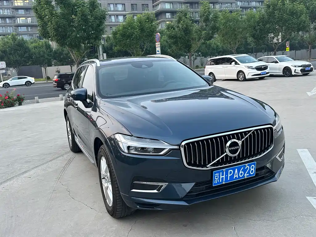Volvo XC60 — фото 3