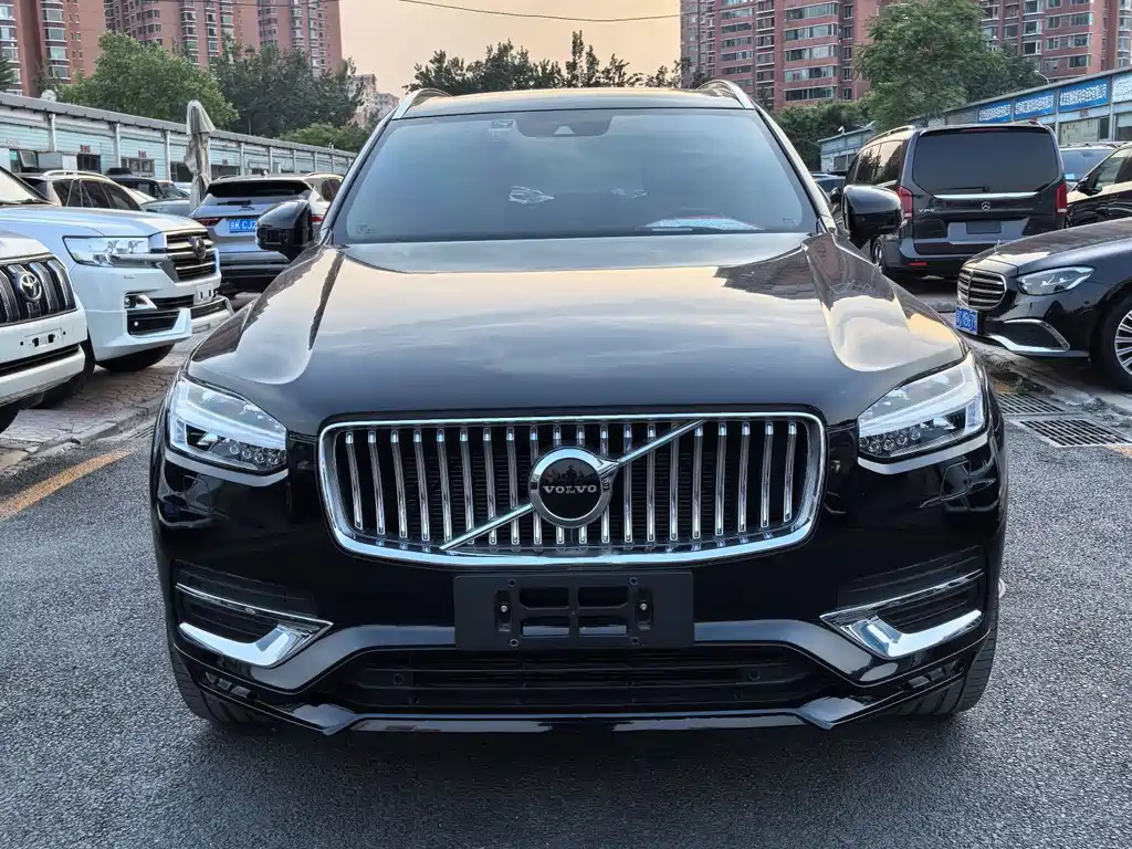 Volvo XC90 — фото 2