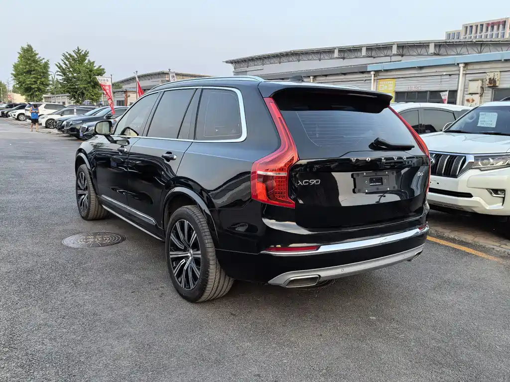 Volvo XC90 — фото 3
