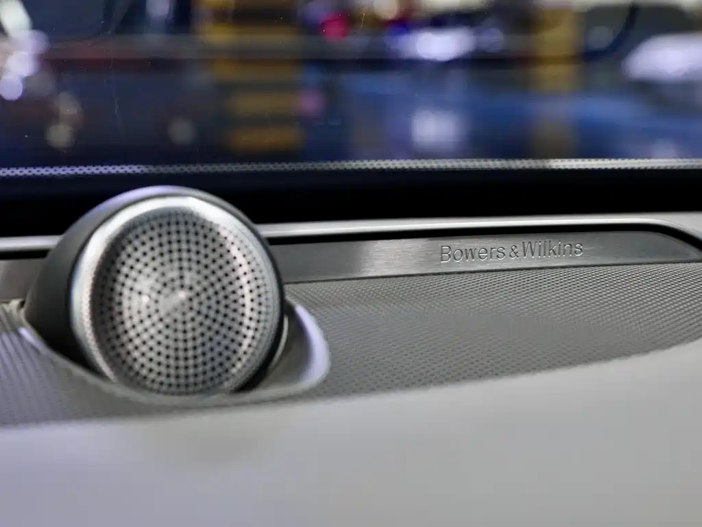 Volvo XC90 — фото 17