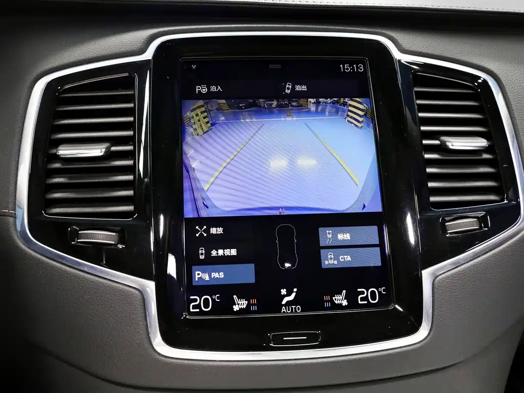 Volvo XC90 — фото 19