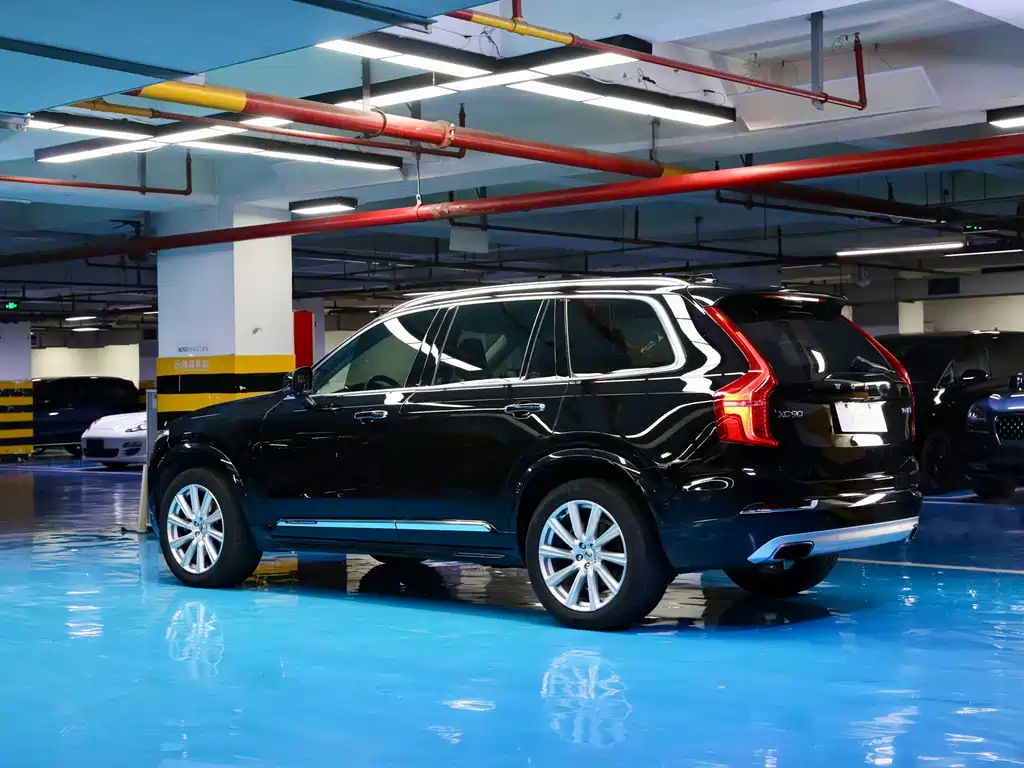 Volvo XC90 — фото 3